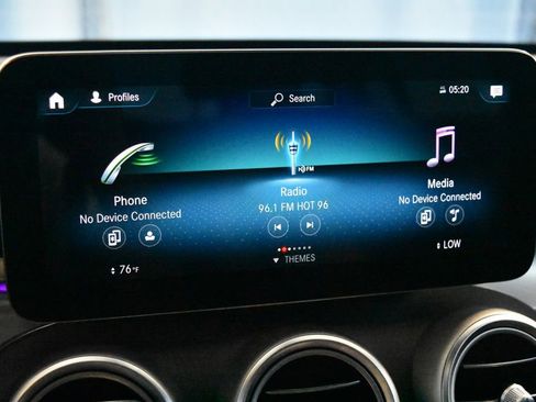 Used 2021 Mercedes-Benz GLC 300 4MATIC image 13