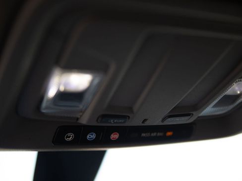 Used 2021 Chevrolet Silverado 1500 Custom Trail Boss image 16