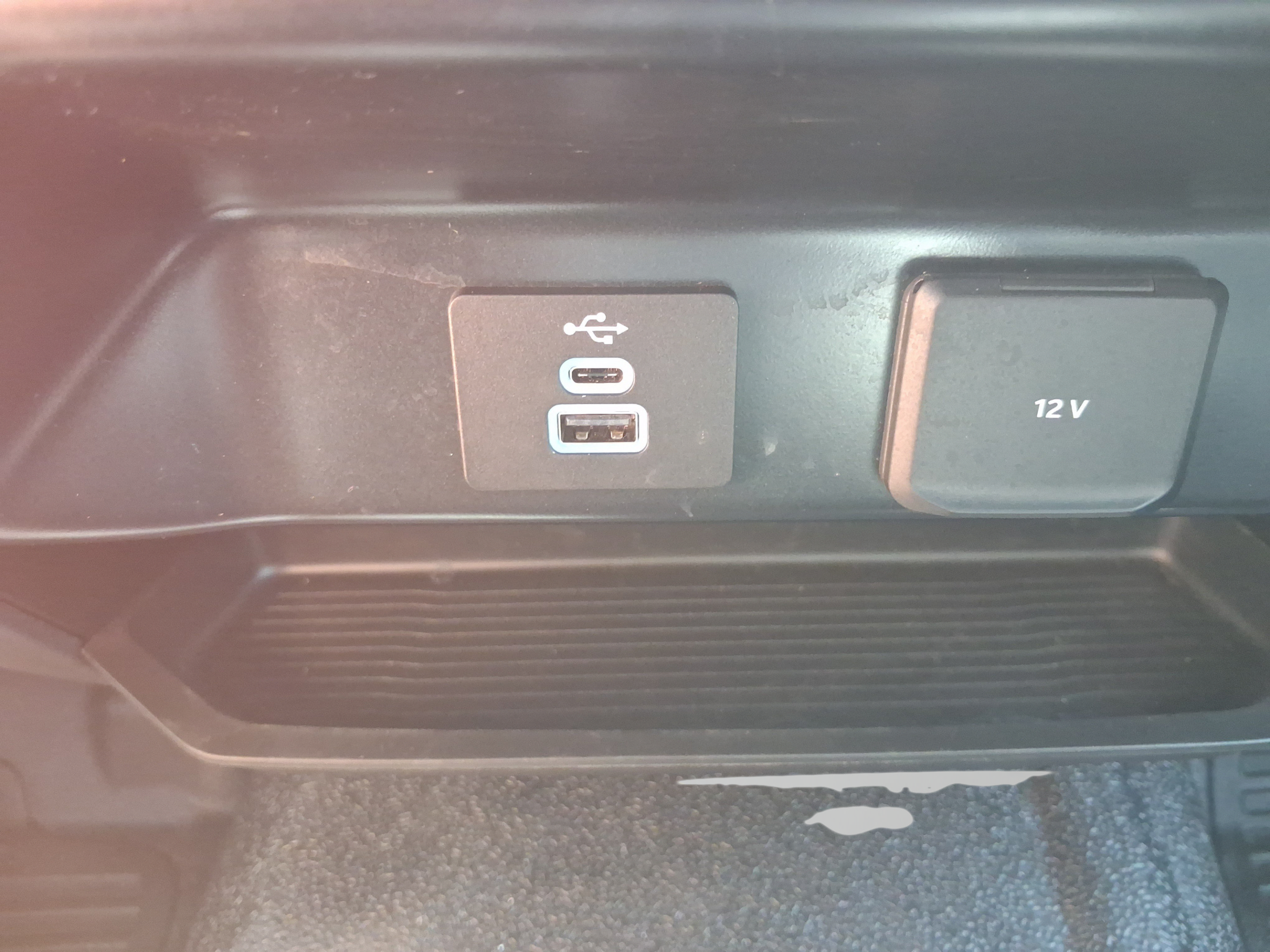 Used 2023 Ford F550 4x4 Regular Cab Super Duty image 19