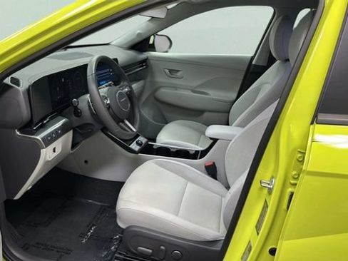 Used 2024 Hyundai Kona SEL w/ Convenience Package FWD image 12