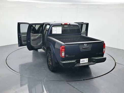 Used 2018 Nissan Frontier SV image 42
