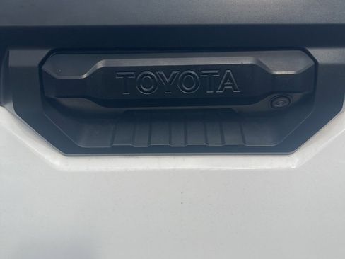 Used 2022 Toyota Tundra SR5 image 18
