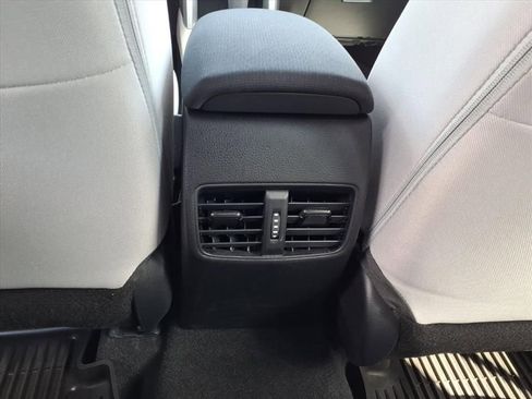 Used 2023 Toyota Corolla Cross L FWD image 22