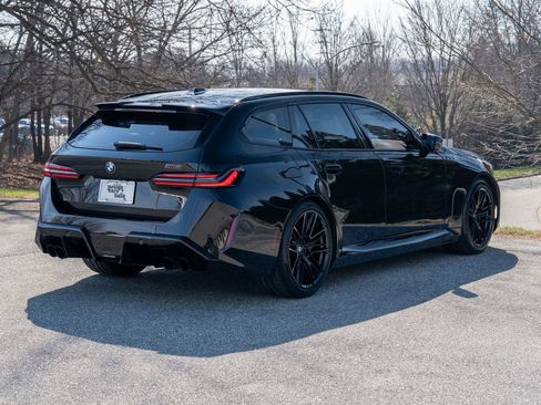 Used 2025 BMW M5 Touring w/ M Driver's Package image 4