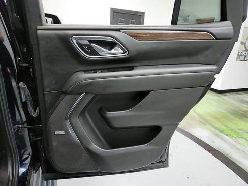 Used 2021 Chevrolet Tahoe High Country AWD/4WD image 31