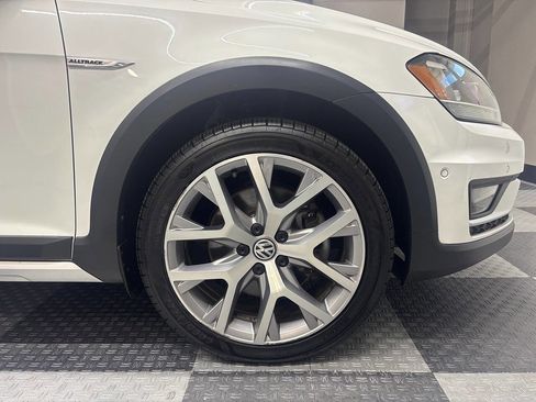 Used 2017 Volkswagen Golf Alltrack SEL AWD/4WD image 5