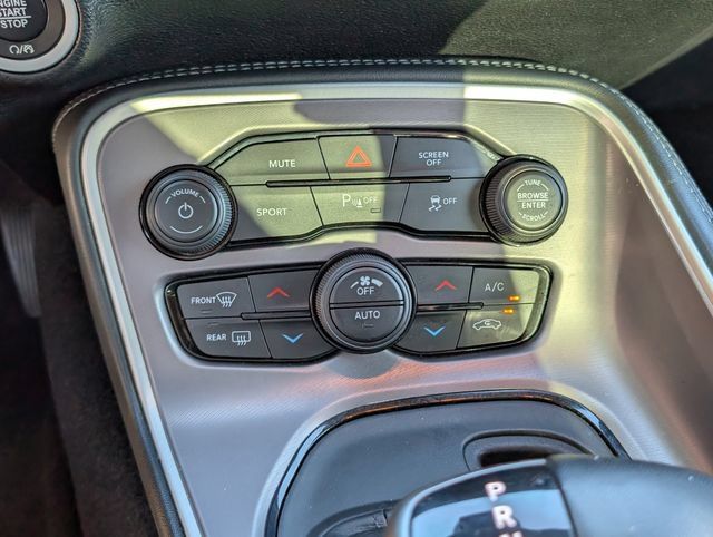 Used 2022 Dodge Challenger GT RWD image 9