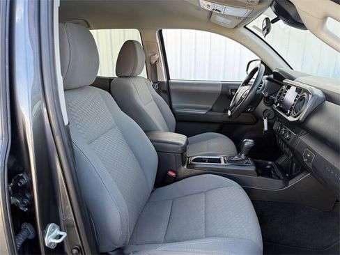 Used 2021 Toyota Tacoma SR w/ SR Convenience Package image 25