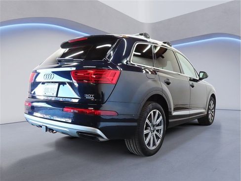 Used 2018 Audi Q7 3.0T Premium Plus w/ Premium Plus Package image 3