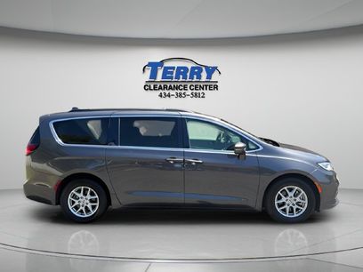 Used 2022 Chrysler Pacifica Touring-L