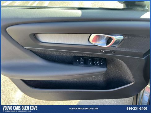 Used 2026 Volvo XC40 B5 Core w/ Climate Package image 15