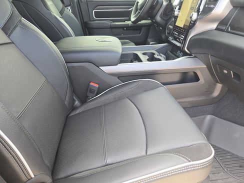 New 2026 RAM 2500 Laramie w/ Night Edition AWD/4WD image 13