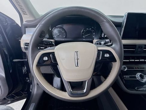 Used 2022 Lincoln Corsair AWD w/ Equipment Group 101A image 11