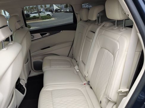 Certified 2019 Lincoln Nautilus Black Label FWD image 14