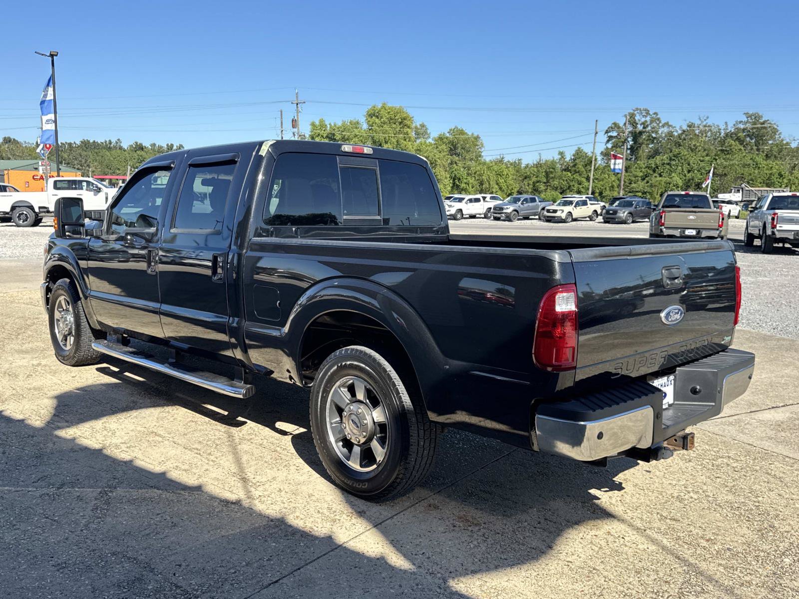 Used 2011 Ford F250 Lariat w/ Lariat Interior Pkg RWD image 5