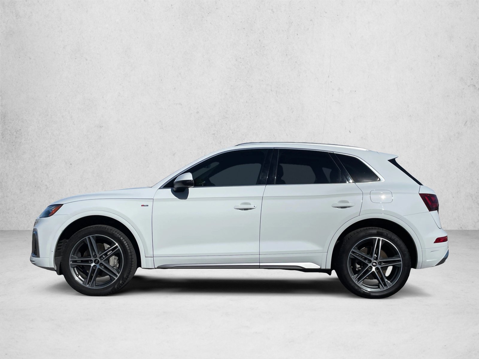 Used 2021 Audi Q5 e Premium w/ Convenience Package AWD/4WD image 8