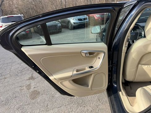 Used 2012 Volvo S60 T6 image 9