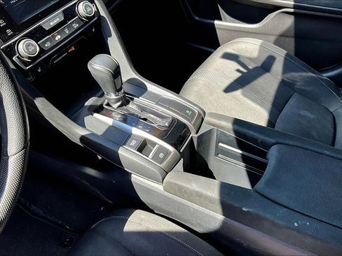 Used 2018 Honda Civic EX image 12