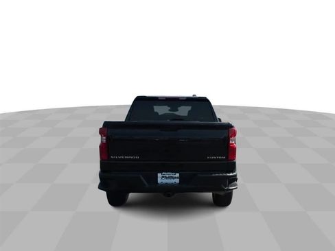 Used 2022 Chevrolet Silverado 1500 Custom image 8