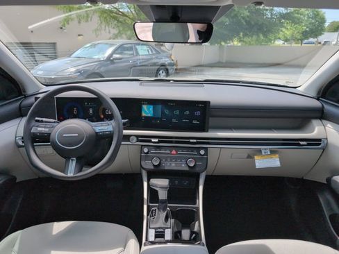 New 2026 Hyundai Tucson SE image 18