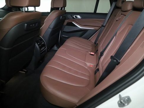 Used 2021 BMW X5 M50i w/ Premium Package AWD/4WD image 29