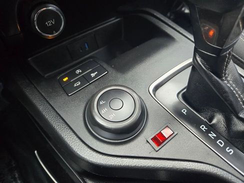 Used 2020 Ford Ranger XLT w/ Equipment Group 301A Mid image 17