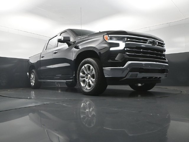 Used 2023 Chevrolet Silverado 1500 LTZ w/ LTZ Premium Package AWD/4WD image 34