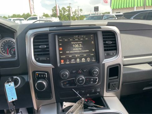 Used 2017 RAM 1500 Big Horn RWD image 19