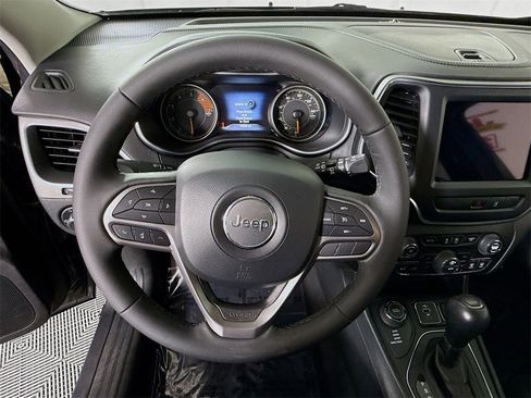 Used 2022 Jeep Cherokee Latitude Lux image 20