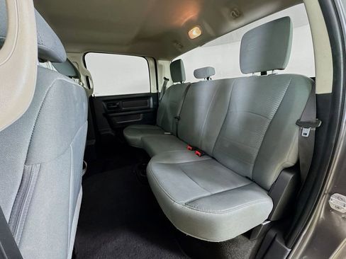 Used 2015 RAM 3500 Tradesman w/ Chrome Appearance Group image 21