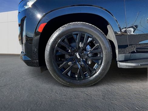 Used 2021 Cadillac Escalade Sport Platinum image 11