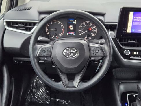 Used 2024 Toyota Corolla LE image 14