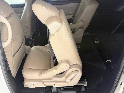 Used 2019 Honda Odyssey EX image 24