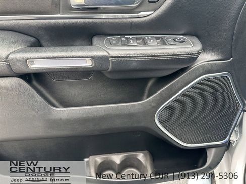 Used 2021 RAM 1500 Laramie AWD/4WD image 22