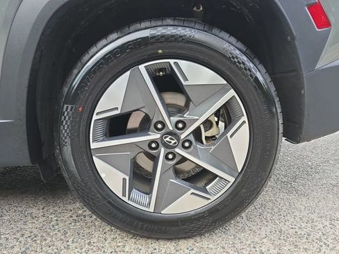 Used 2025 Hyundai Tucson SEL FWD image 37