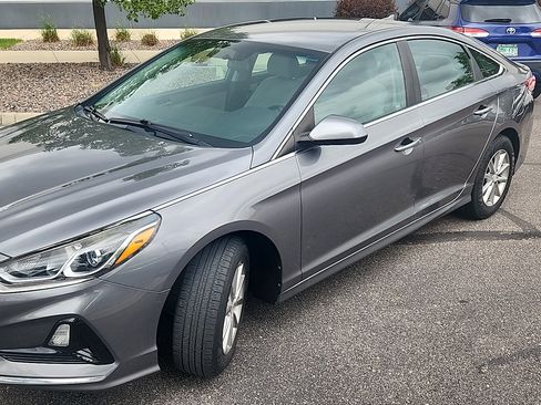 Used 2018 Hyundai Sonata SE FWD image 3
