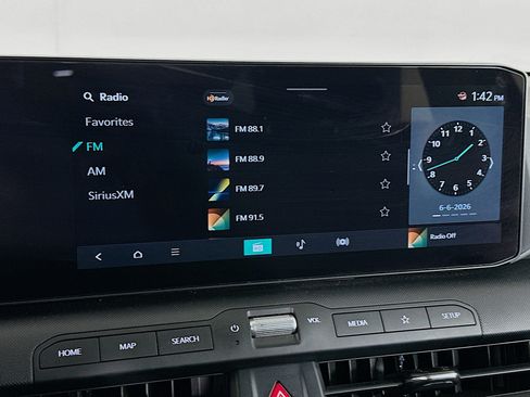 Used 2025 Kia K4 FWD image 21