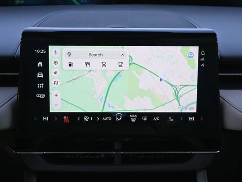 Used 2025 Lincoln Nautilus Premier image 19