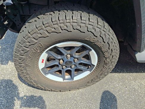 Used 2019 Jeep Wrangler Unlimited Rubicon AWD/4WD image 4