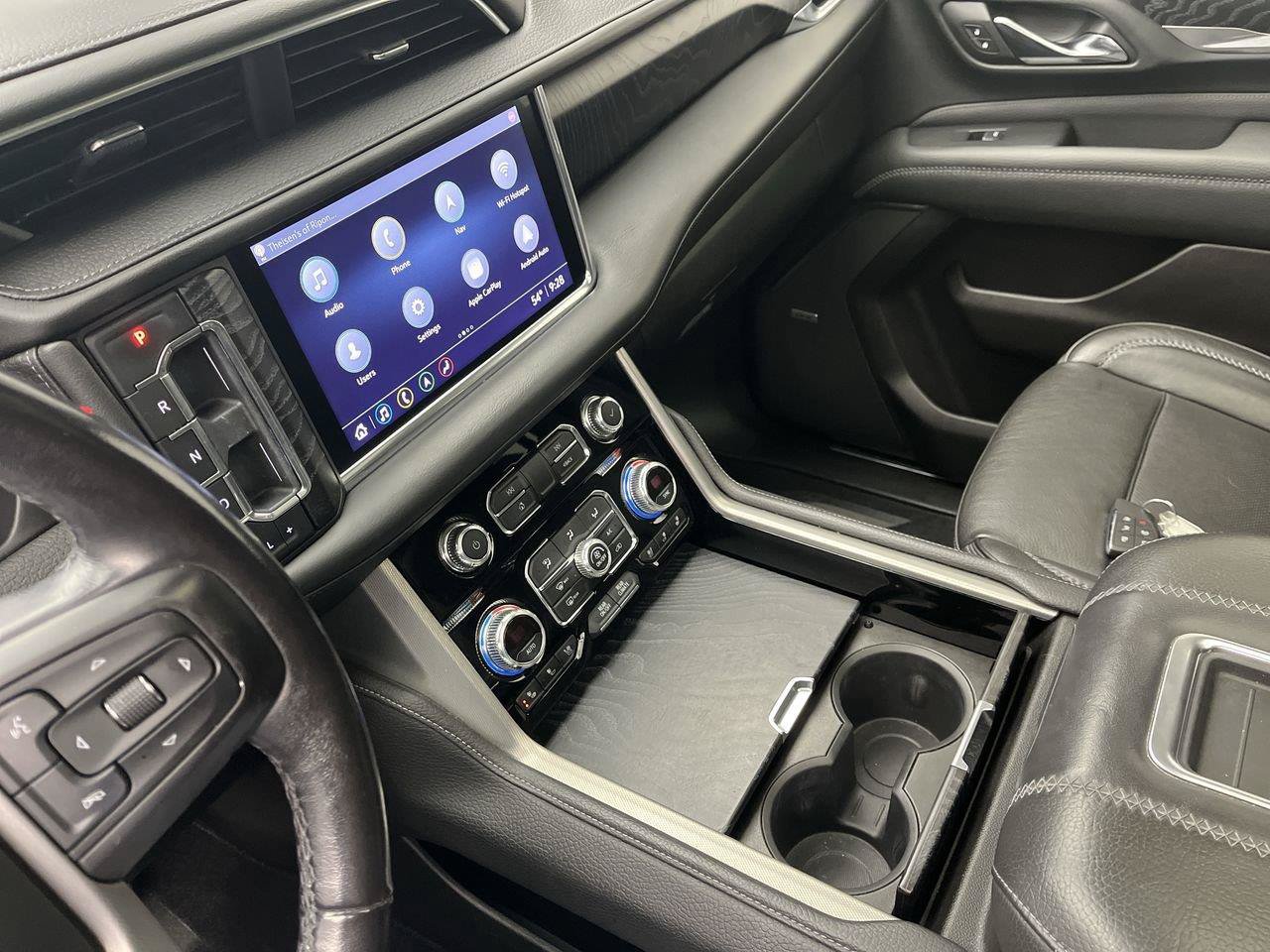 Certified 2021 GMC Yukon Denali w/ Denali Premium Package AWD/4WD image 20