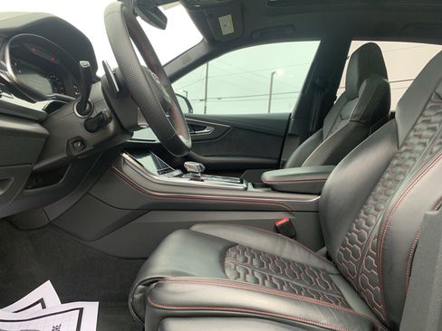 Used 2024 Audi RS Q8 AWD/4WD image 16