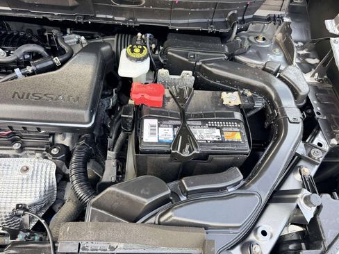 Used 2020 Nissan Rogue S AWD/4WD image 13