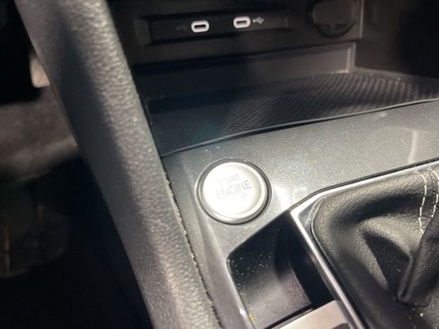 Used 2024 Volkswagen Tiguan S image 25