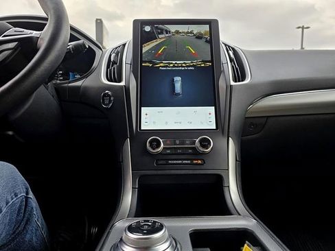 Used 2022 Ford Edge SEL w/ Convenience Package image 38