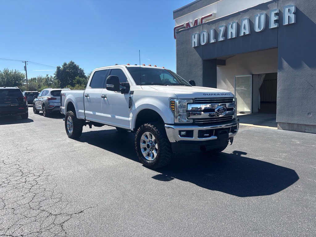 Used 2018 Ford F250 Lariat w/ Chrome Package AWD/4WD image 2