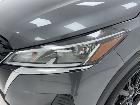 Used 2023 Nissan Kicks SV FWD image 6