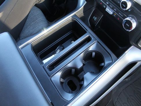 Used 2022 Ford F150 XLT w/ Equipment Group 302A High image 18