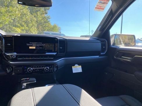 New 2026 GMC Sierra 1500 SLT image 26