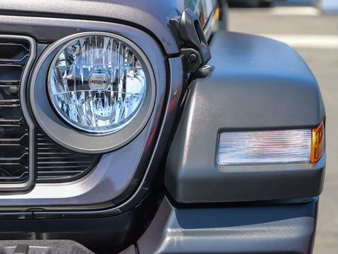 Used 2026 Jeep Wrangler Sport AWD/4WD image 8