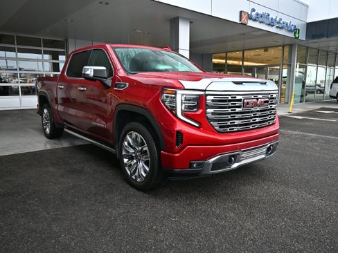 Used 2024 GMC Sierra 1500 Denali w/ Denali Reserve Package AWD/4WD image 2